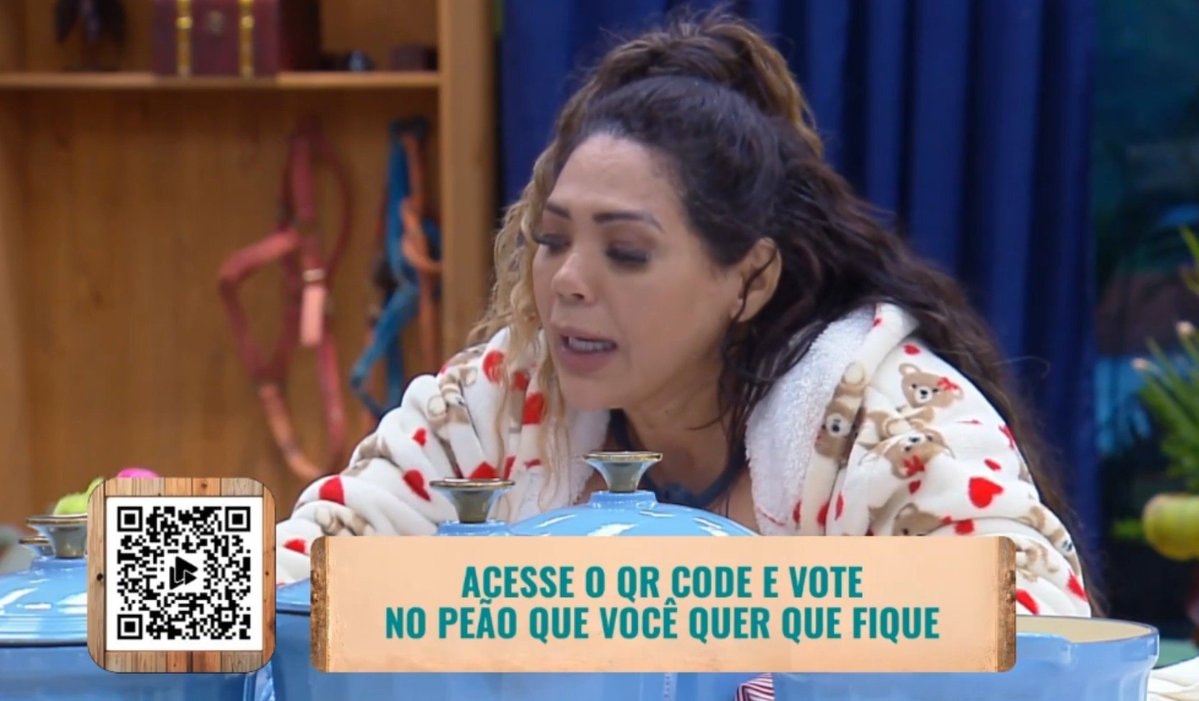 Darlin defends Maíra on AFazenda