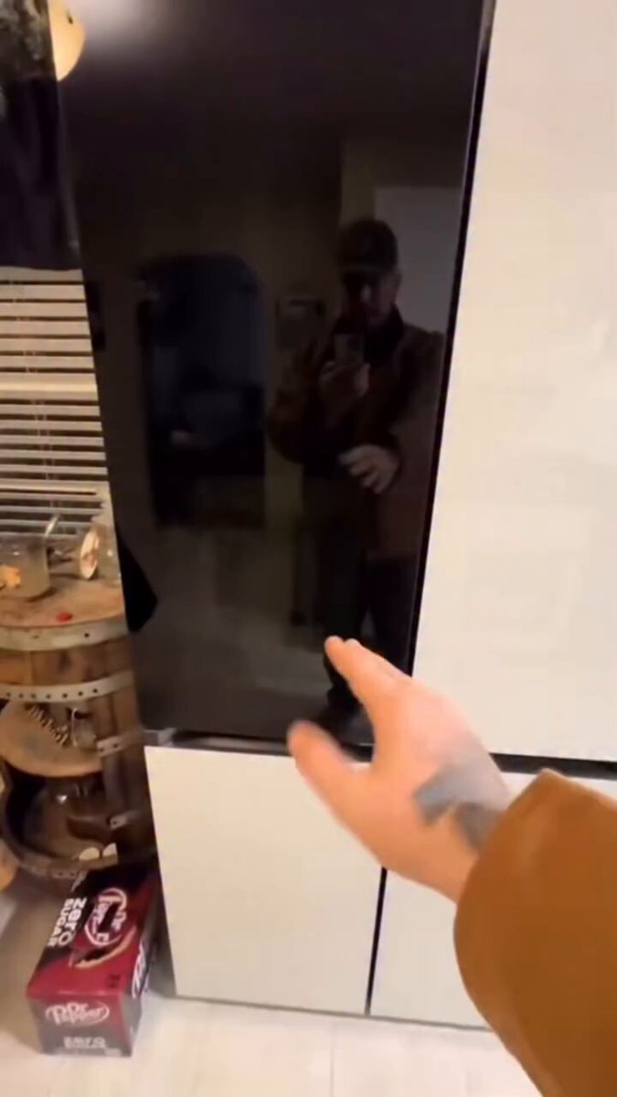 poorly designed fridge sighting