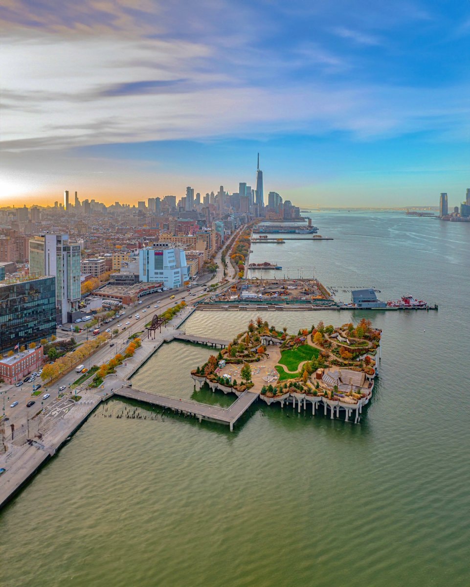 New York City skyline and island park
