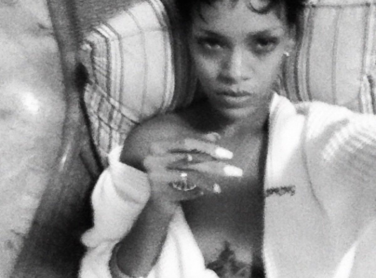 Rihanna black and white selfie 2012