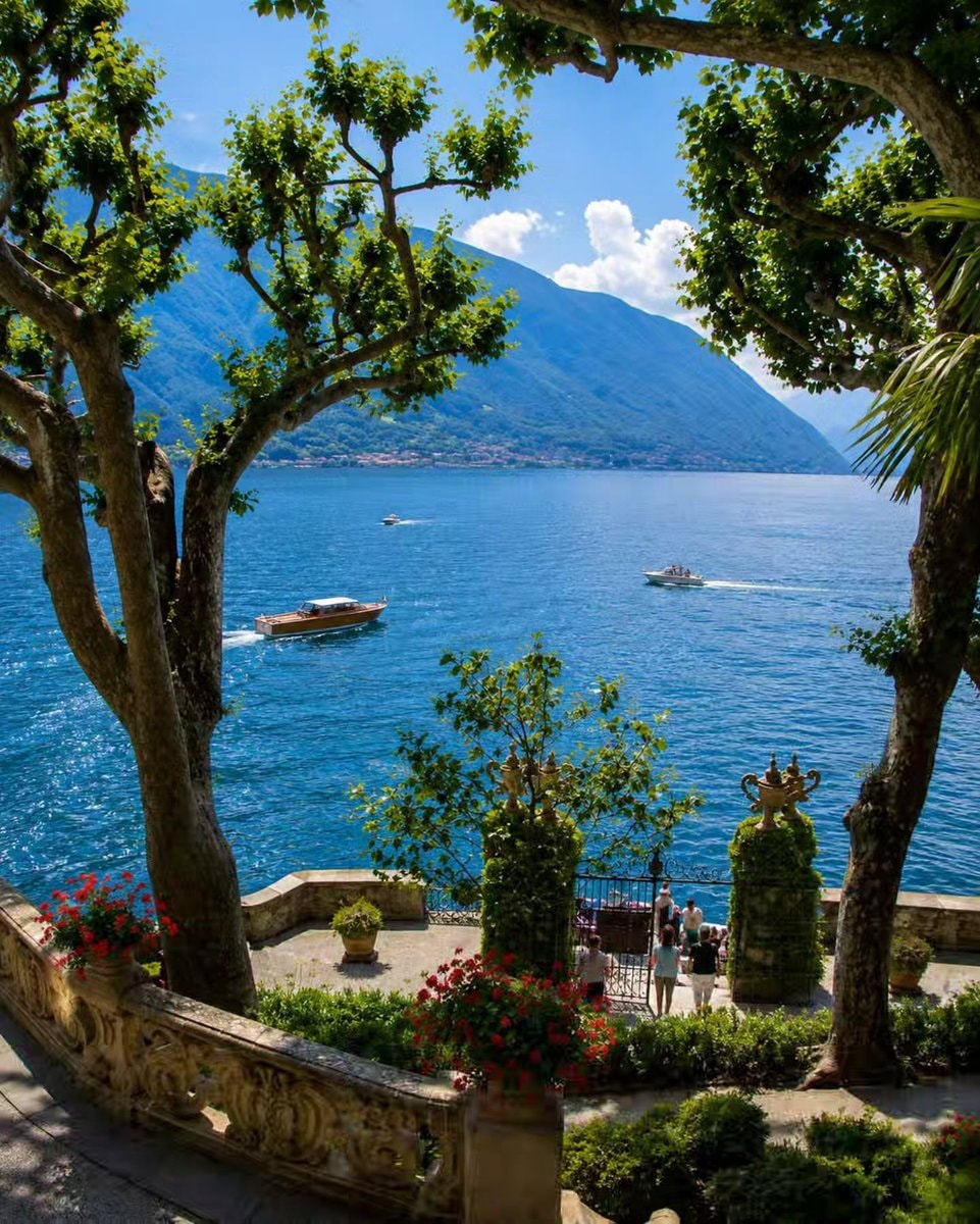 Lake Como Italy (photo 3 of 4)
