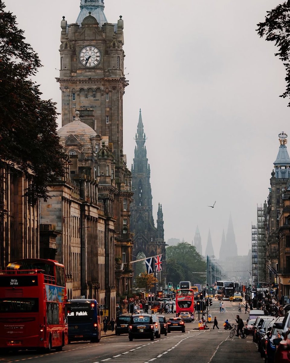 Edinburgh street scene