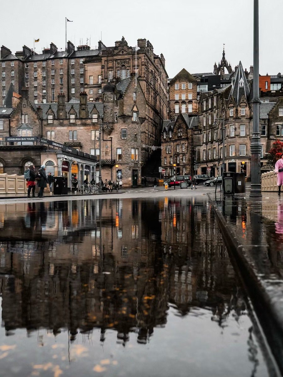 Edinburgh Scotland UK (photo 2 of 4)
