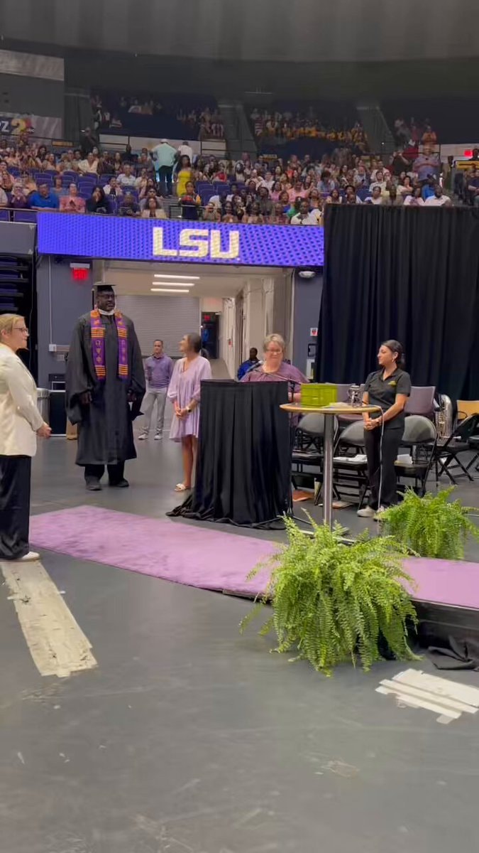 Shaq LSU Masters degree