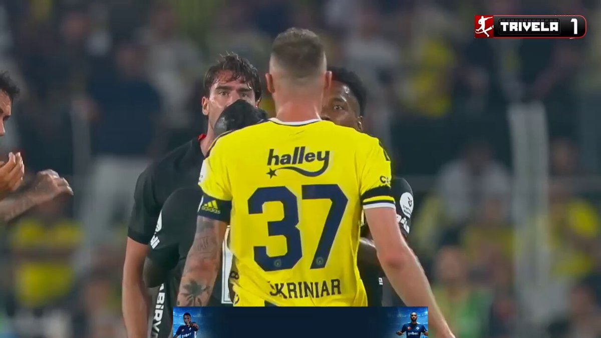 Vlahovic Skriniar Guendouzi moment