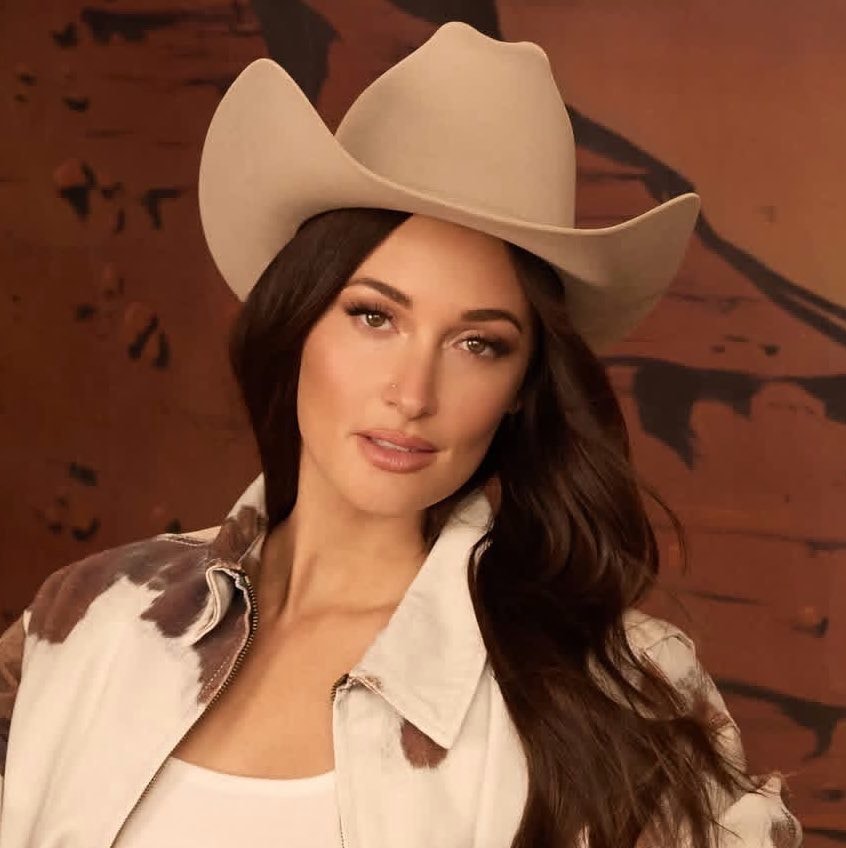 Kacey Musgraves Dolly Parton VMAs tribute