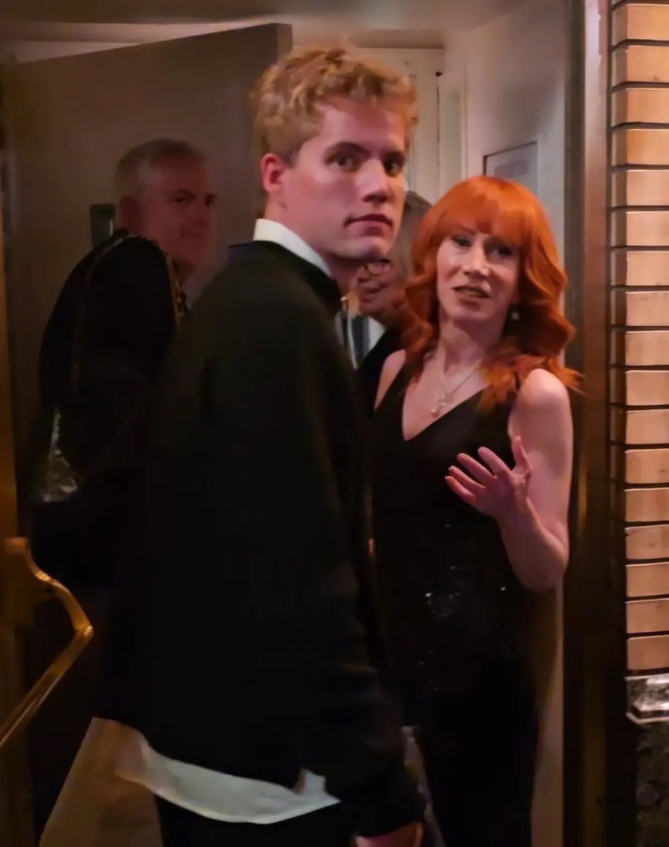Kathy Griffin with boyfriend (photo 2 of 2)