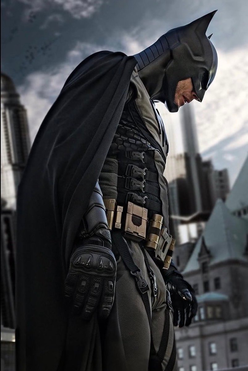 Jensen Ackles Batman 2019 (photo 2 of 4)