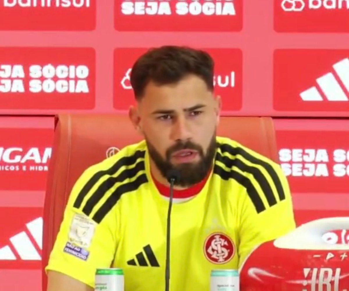 Matheus Cunha Internacional press conference
