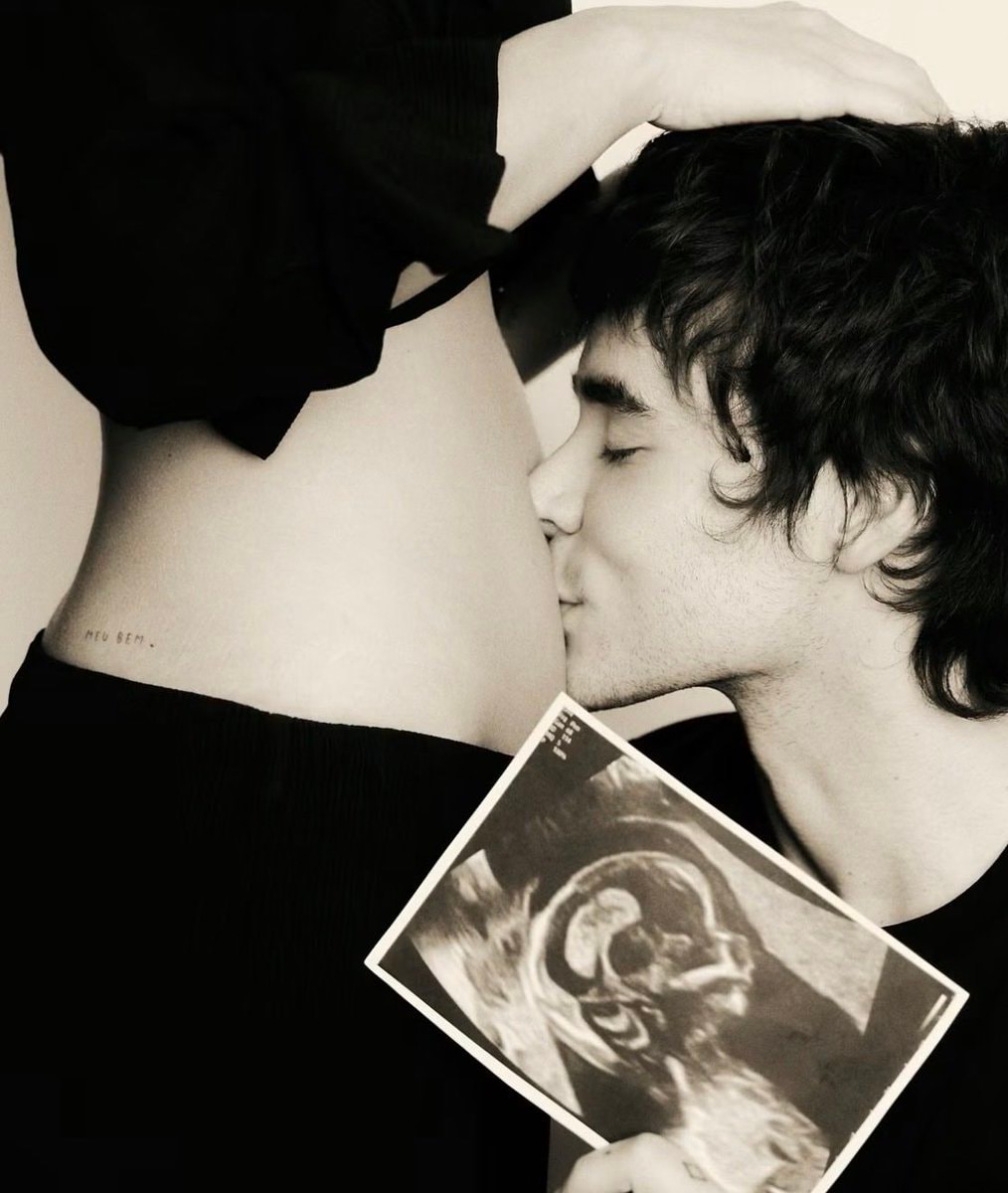 Sasha and João Lucas first baby news (photo 2 of 2)