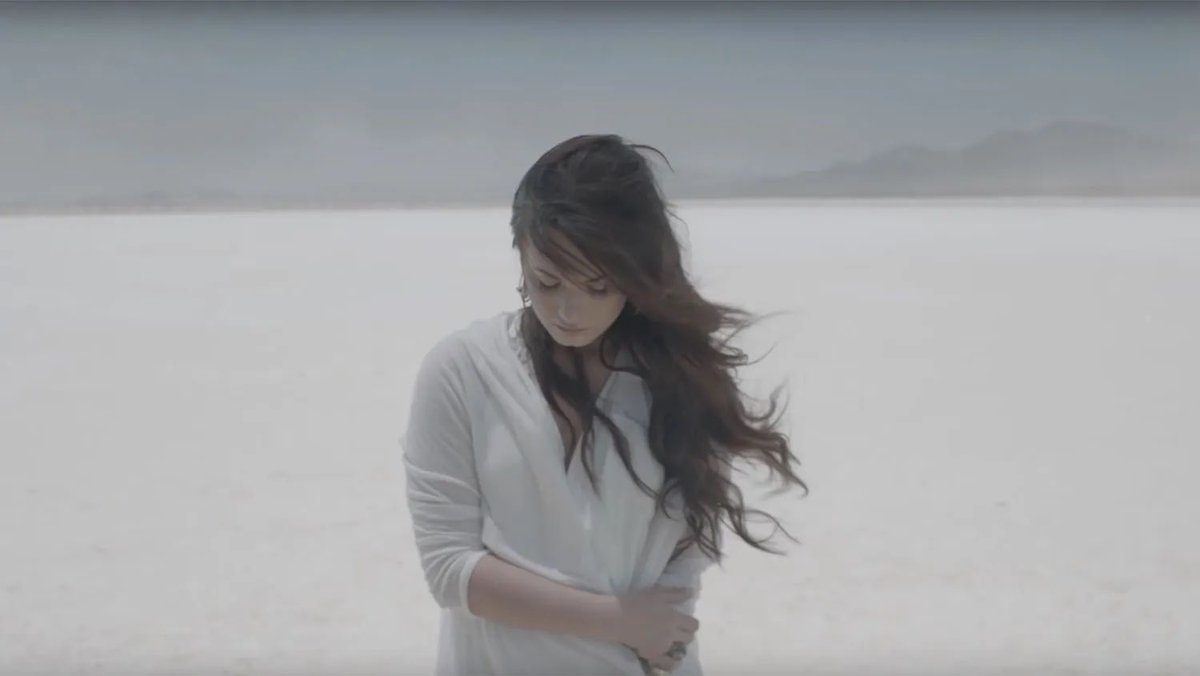 Demi Lovato Skyscraper anniversary (photo 3 of 4)