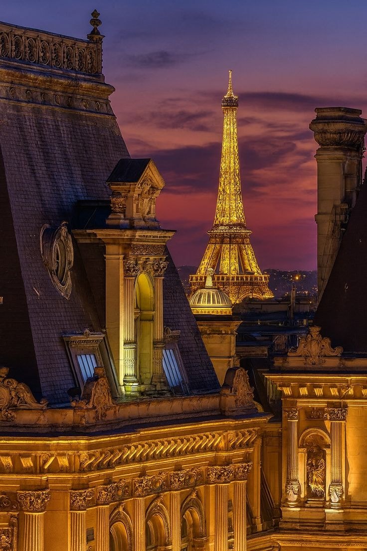 Paris at night 💫 (photo 2 of 4)