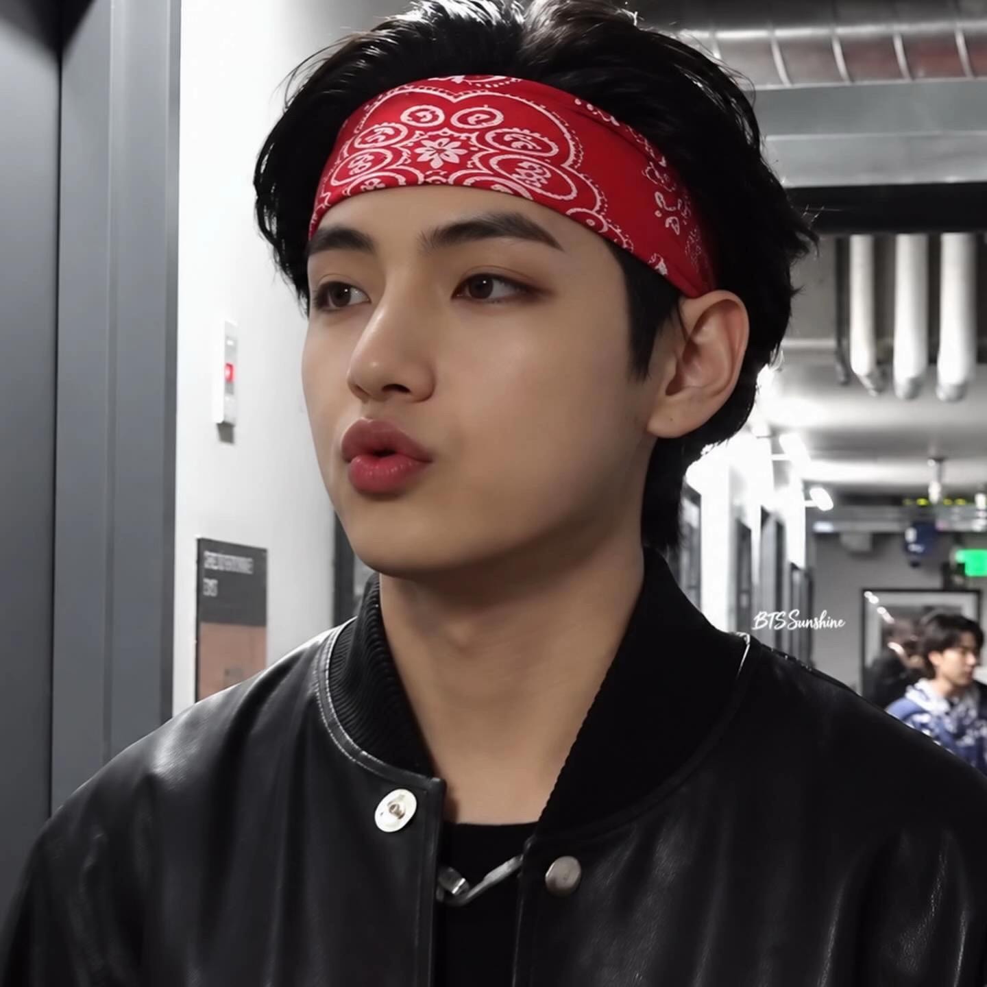 Taehyung in leather jacket Taehyung in leather jacket