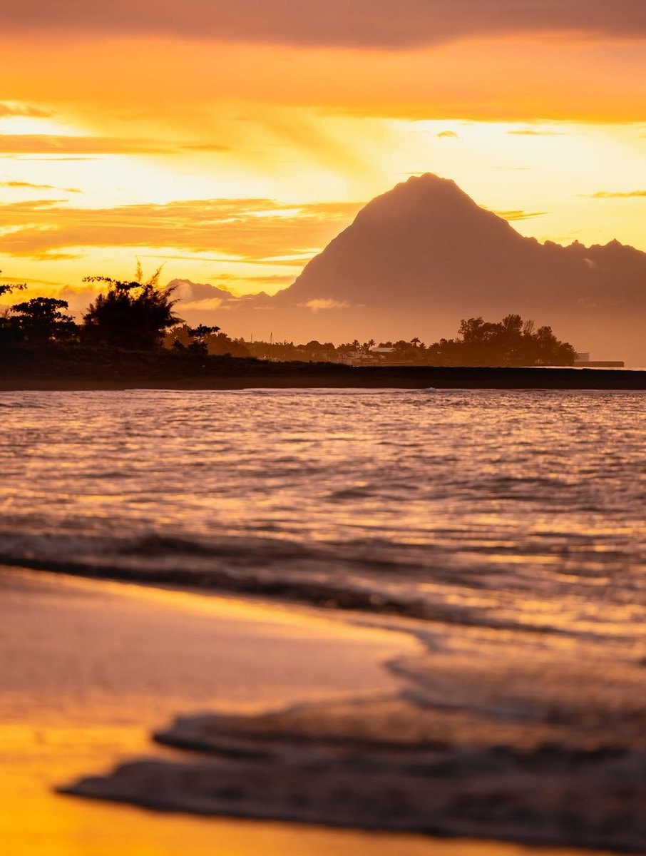 French Polynesia sunset (photo 3 of 3)