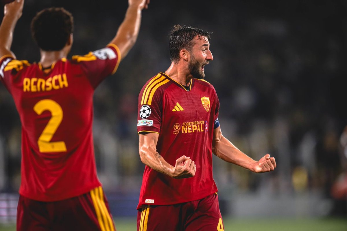 AS Roma Together for Nepal Istanbul