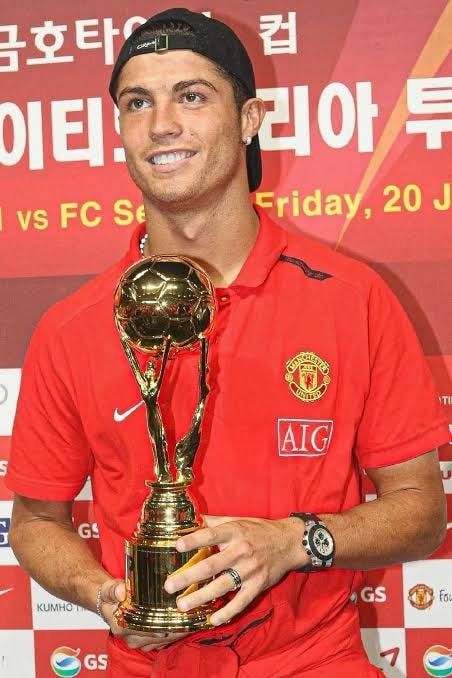 Cristiano Ronaldo 52 trophies Cristiano Ronaldo 52 trophies