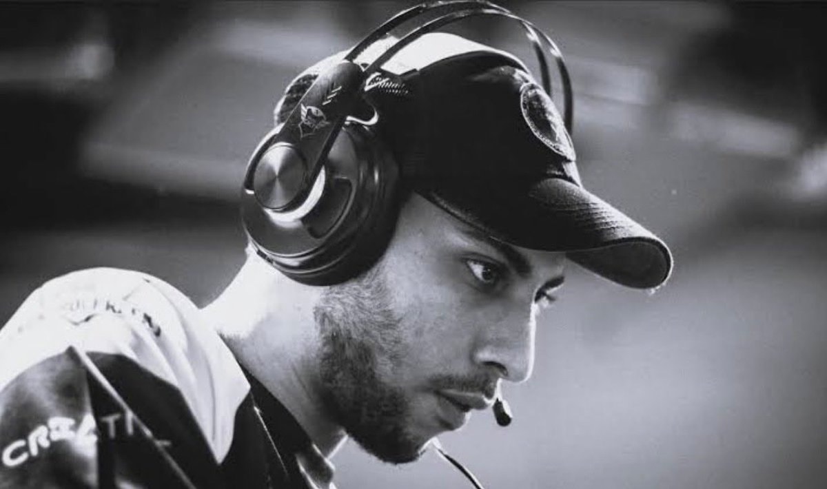 maleK dead at 35