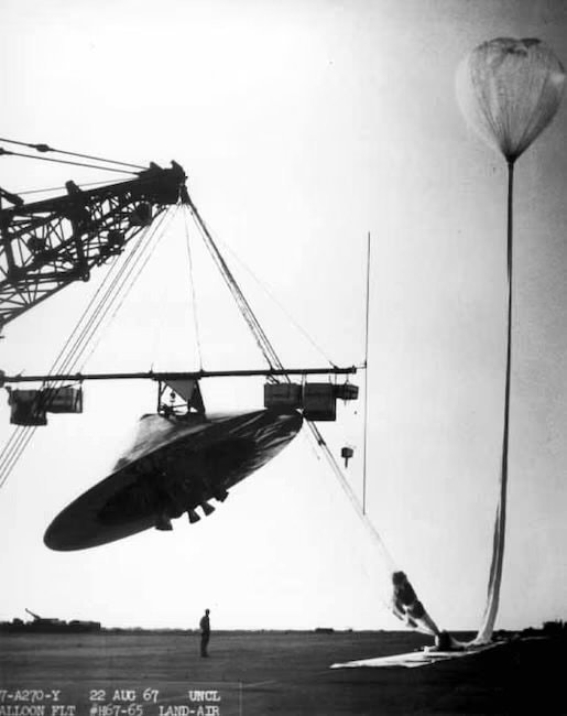 Roswell flying disc incident 1947 (photo 2 of 2)
