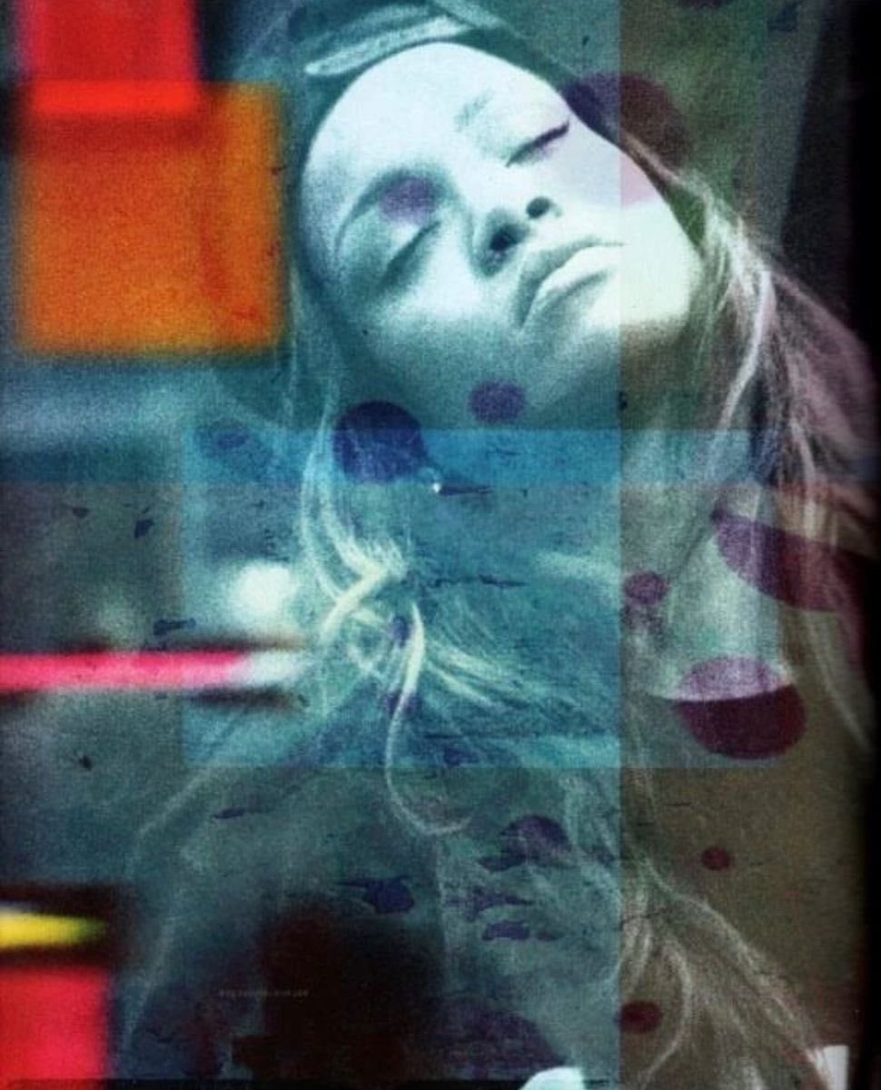 Rihanna Diamonds World Tour Book 2013 (photo 3 of 4)