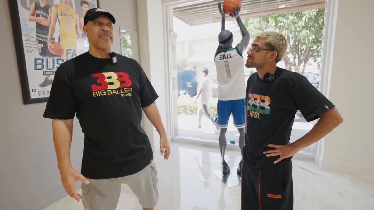 LaVar Ball on Hornets signing Ball brothers