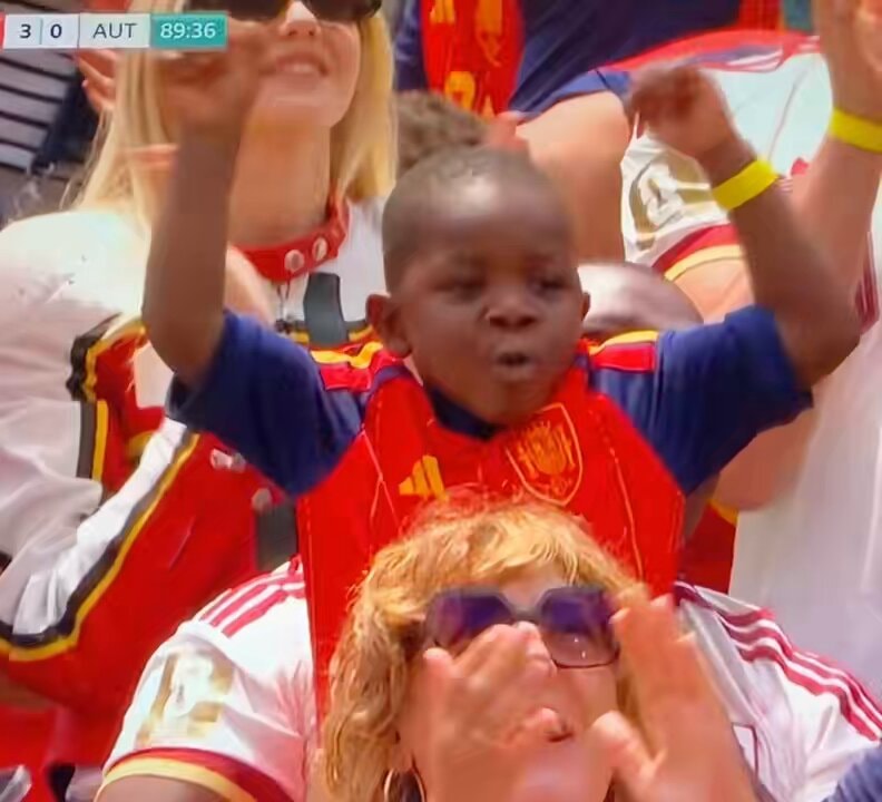 Spain fan celebration World Cup