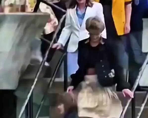 Princess Diana breaks protocol