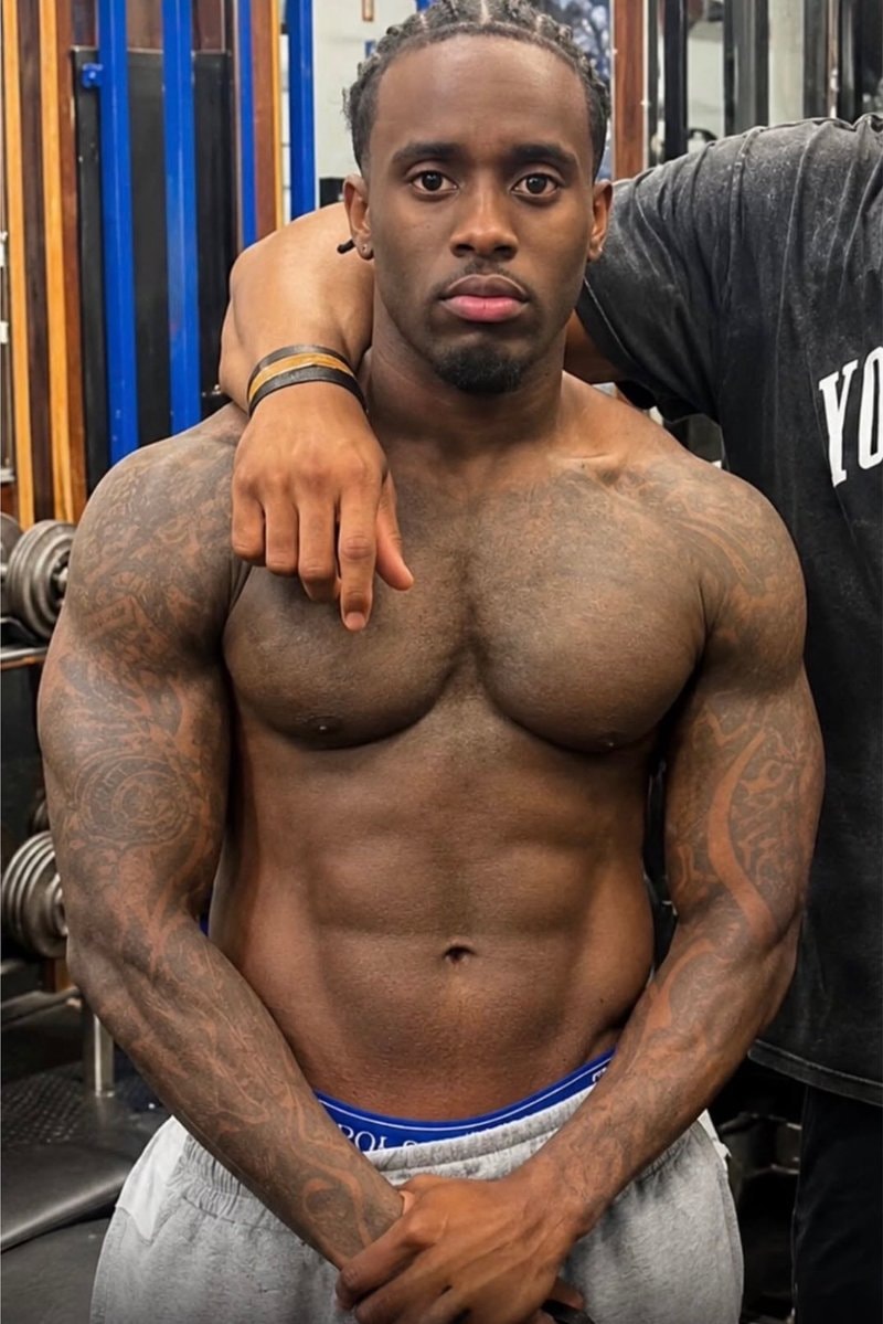 Kai Cenat one year body transformation (photo 2 of 2)