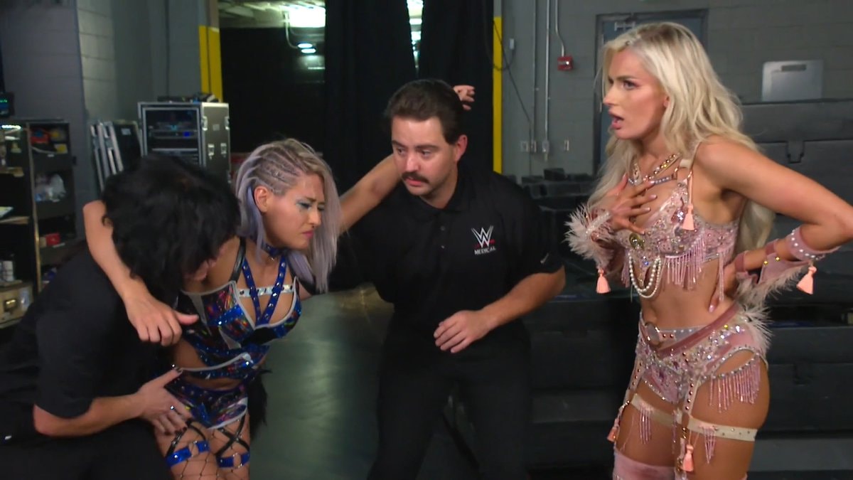 Giulia vs Blake Monroe headbutt