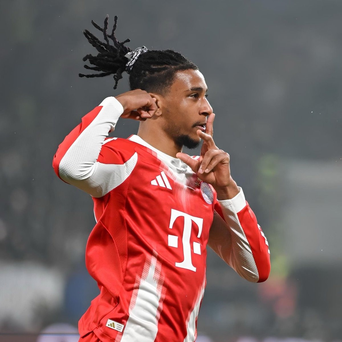 Michael Olise Bayern contract talks