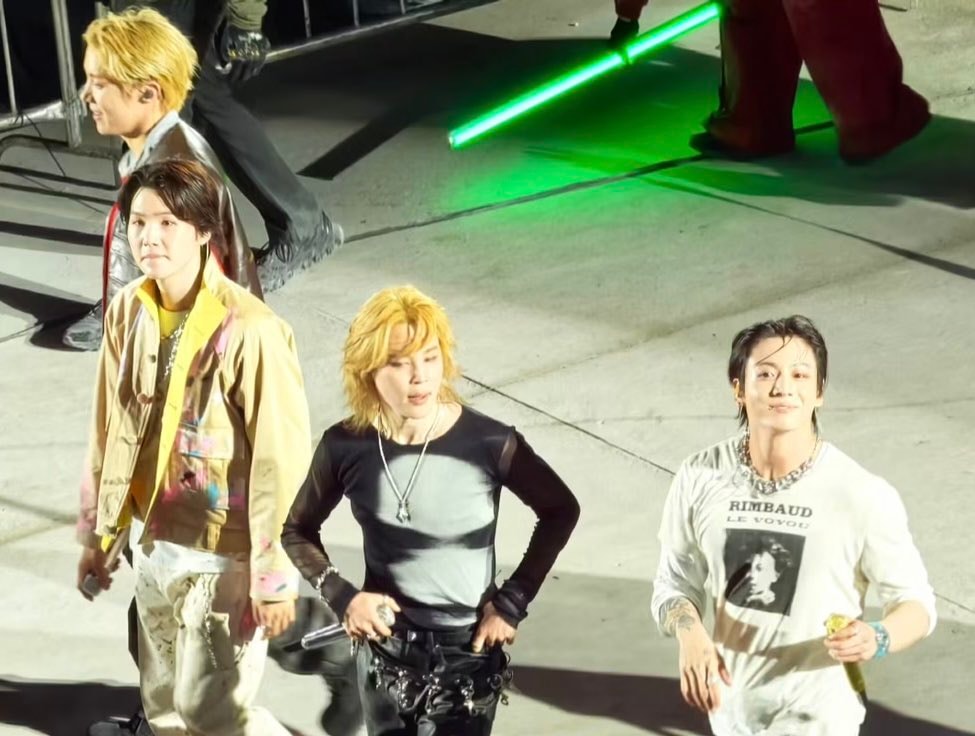 BTS stage moment