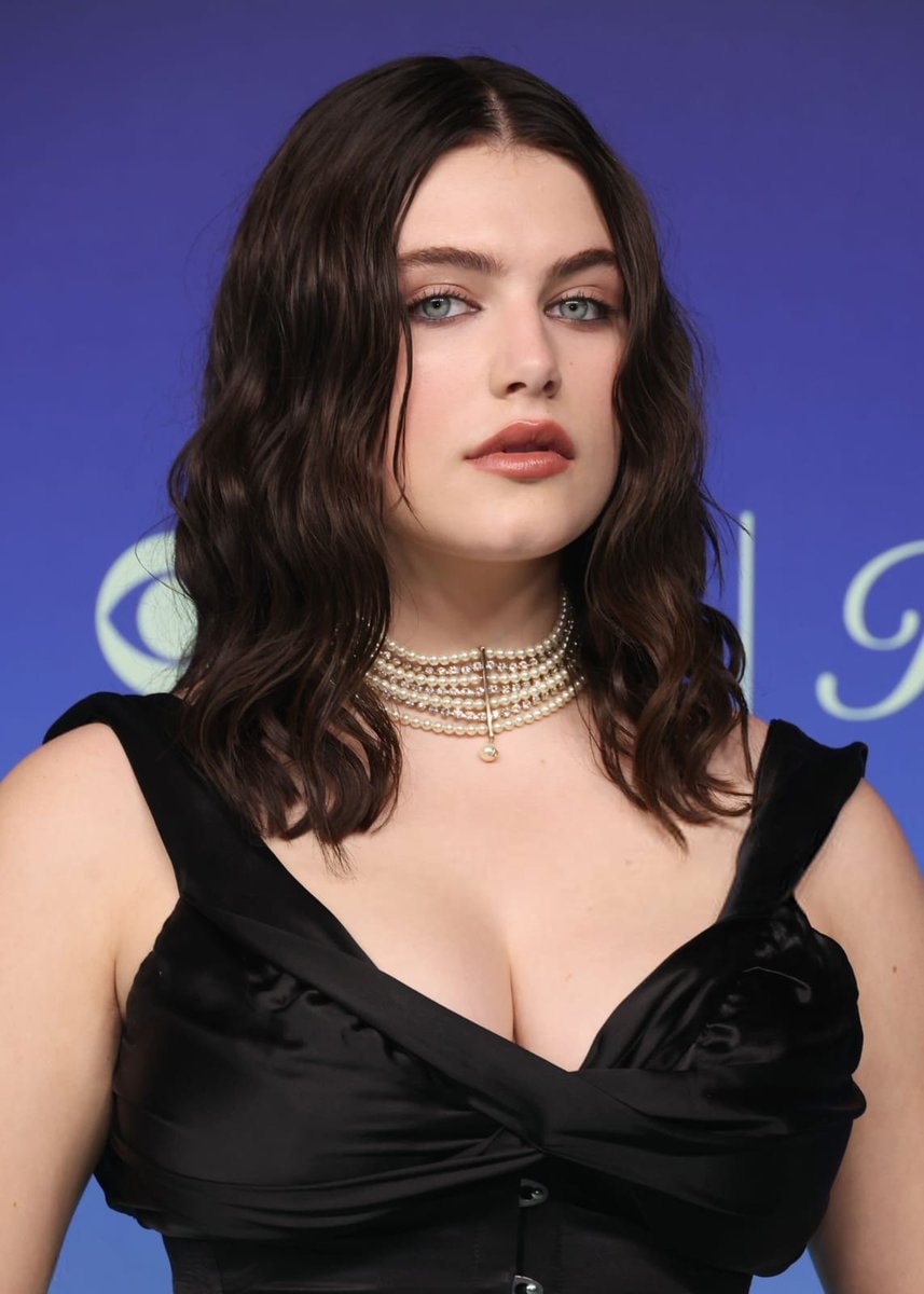 Ella Bright at the VMAs (photo 2 of 2)