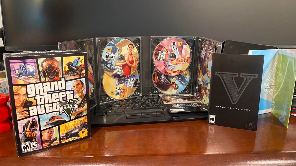 GTA V PC seven discs collector GTA V PC seven discs collector