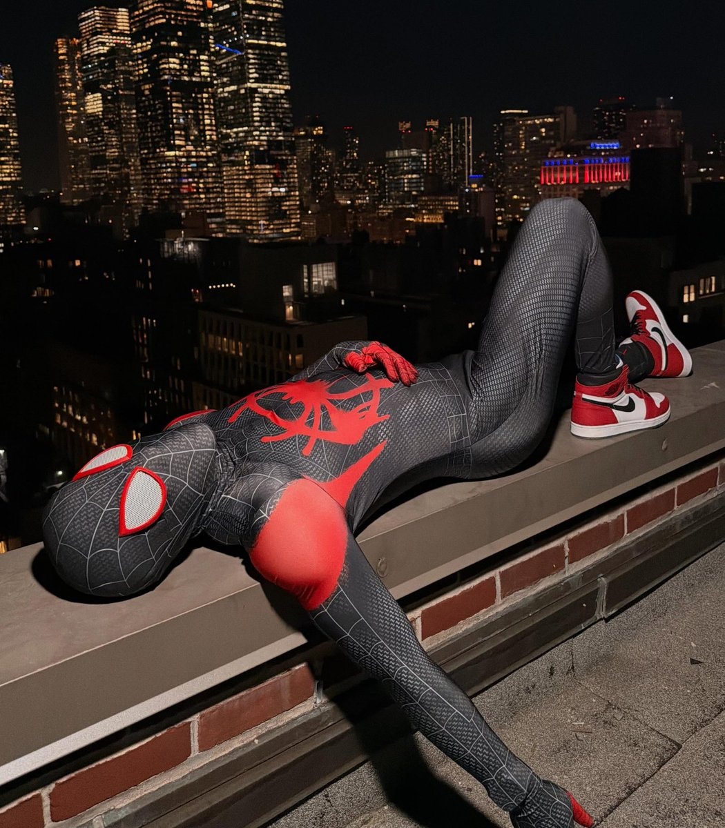 IShowSpeed Miles Morales Halloween (photo 3 of 4)
