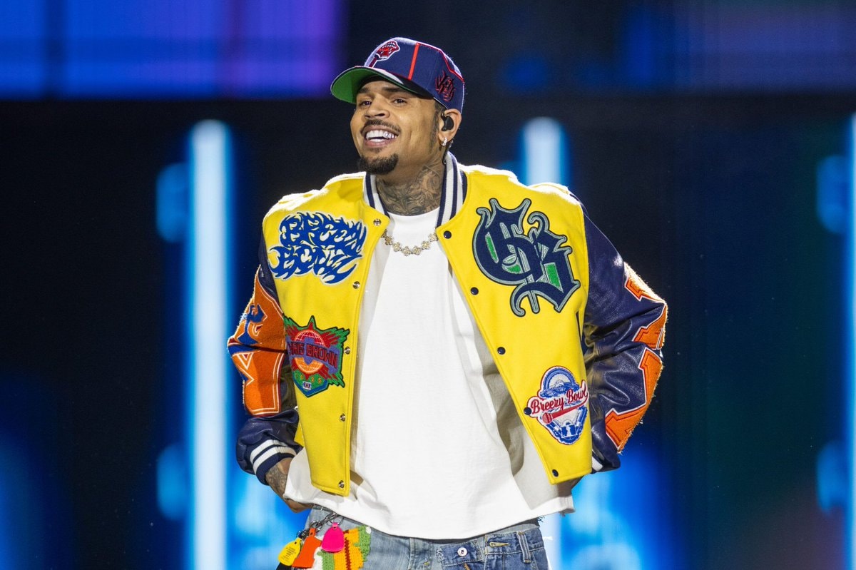The Weeknd Drake Jay-Z Chris Brown highest grossing (photo 4 of 4)