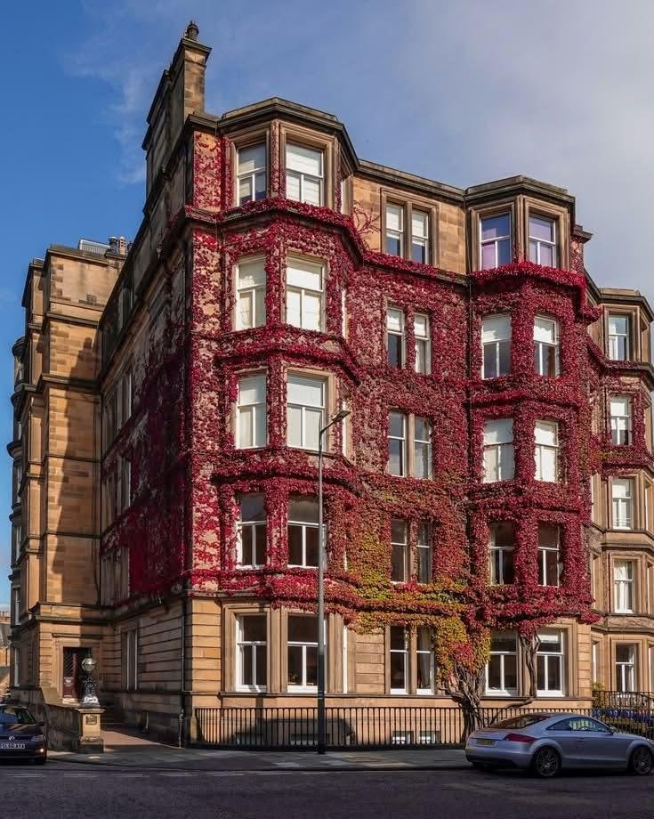 Edinburgh Scotland street (photo 2 of 4)