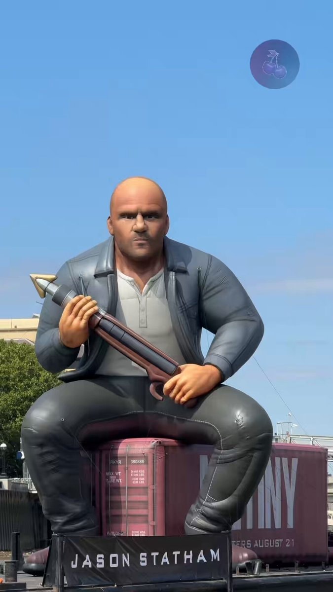 Jason Statham inflatable River Thames MUTINY promo
