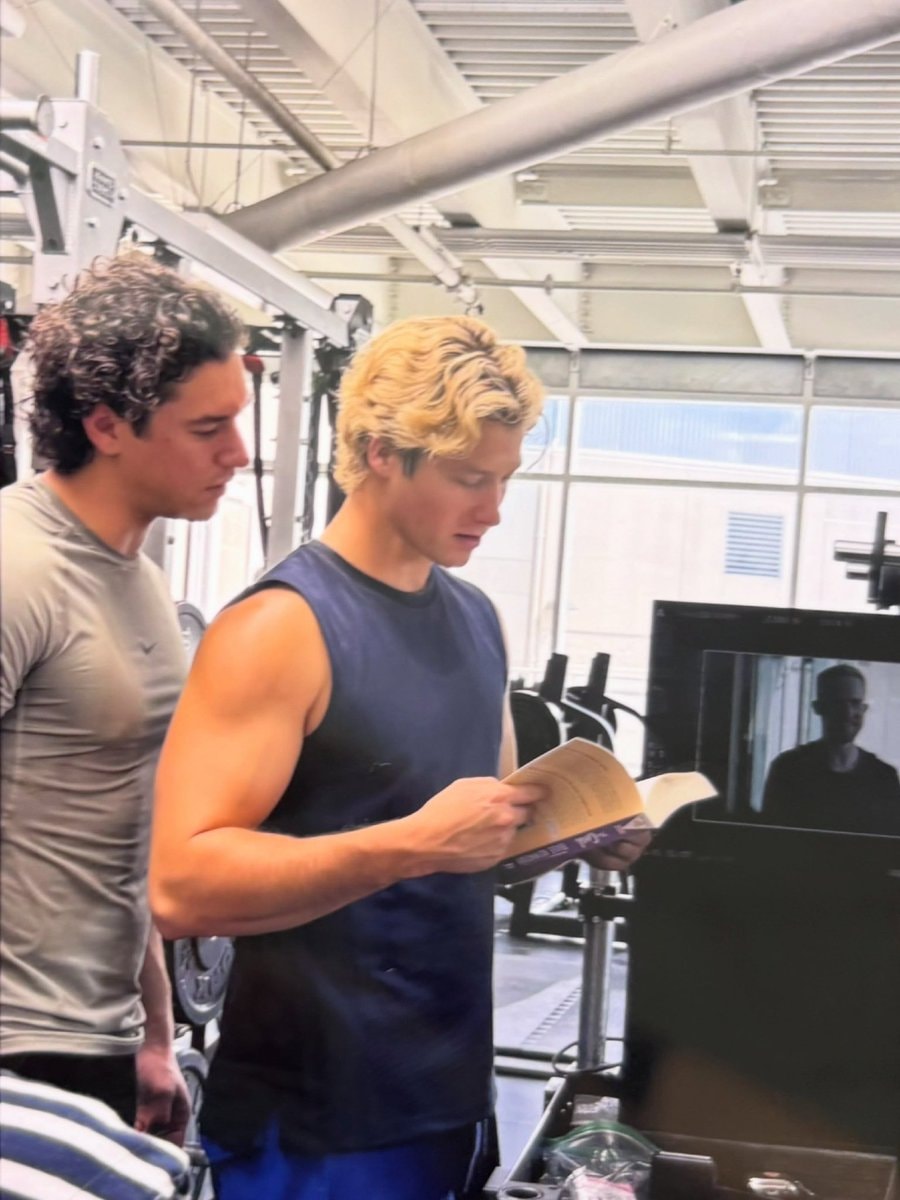 Off Campus season 1 BTS photos (photo 3 of 4)