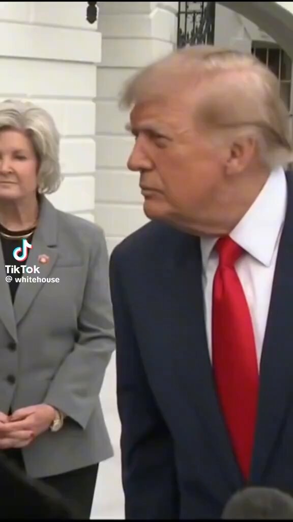 White House TikTok with PlaqueBoyMax