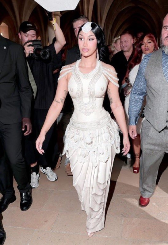 Cardi B Paris Haute Couture Week (photo 2 of 2)