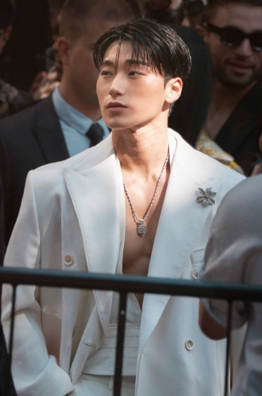 San ATEEZ Milan Fashion Show (photo 2 of 2)