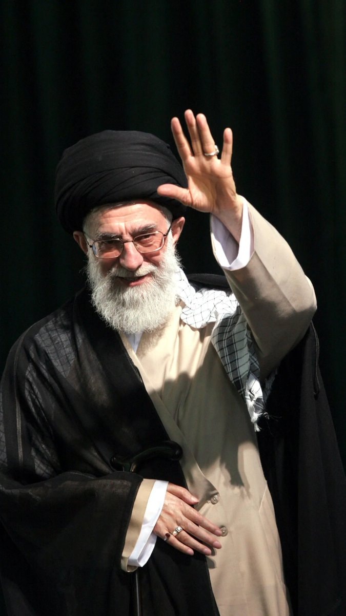 Iran Foreign Ministry snubs Europe over Khamenei funeral (photo 2 of 2)