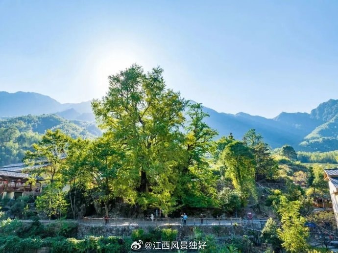 Nanre Ancient Village Mingyue Mountain (photo 2 of 4)