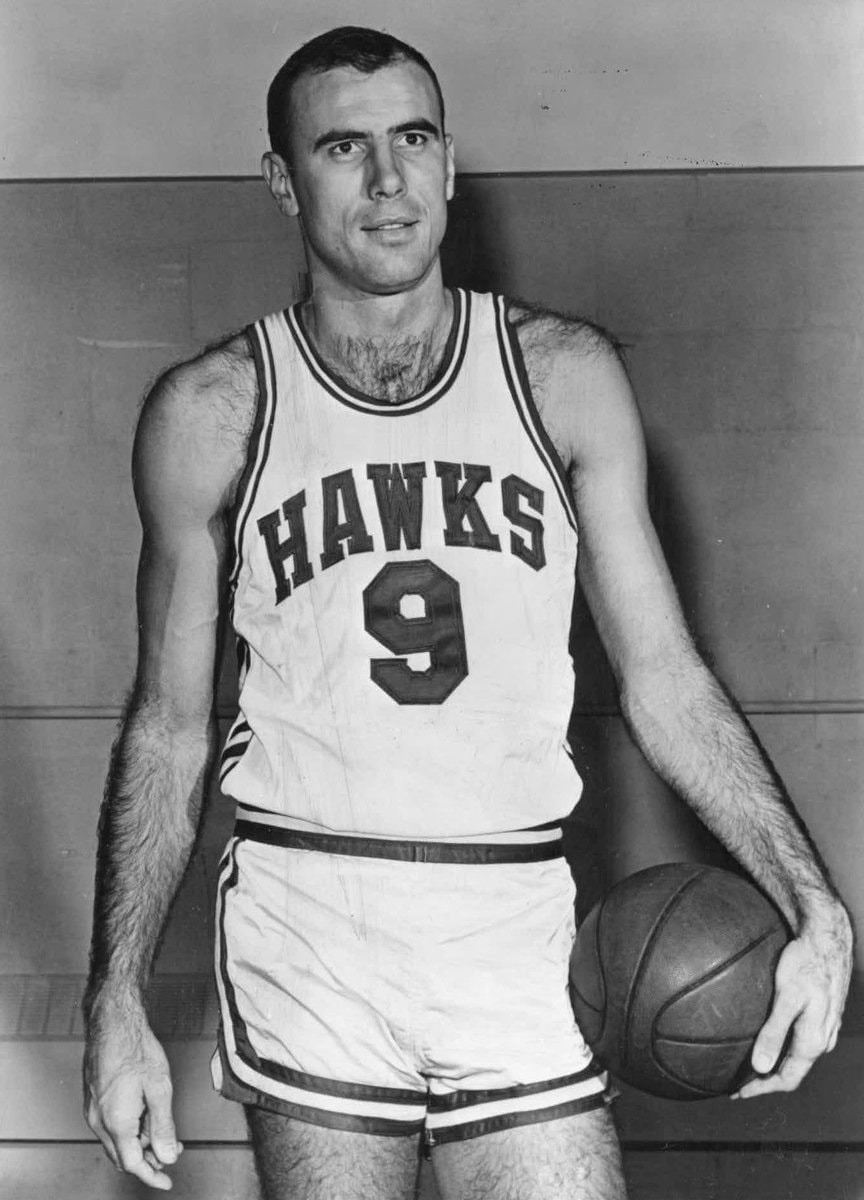 Bob Pettit Hawks jersey