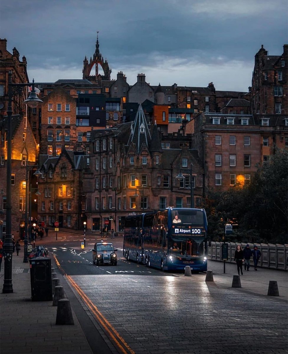 Edinburgh Scotland 🏴󠁧󠁢󠁳󠁣󠁴󠁿 (photo 4 of 4)