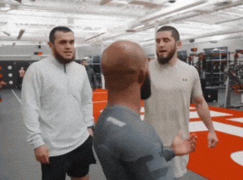 Gym conversation Under Armour