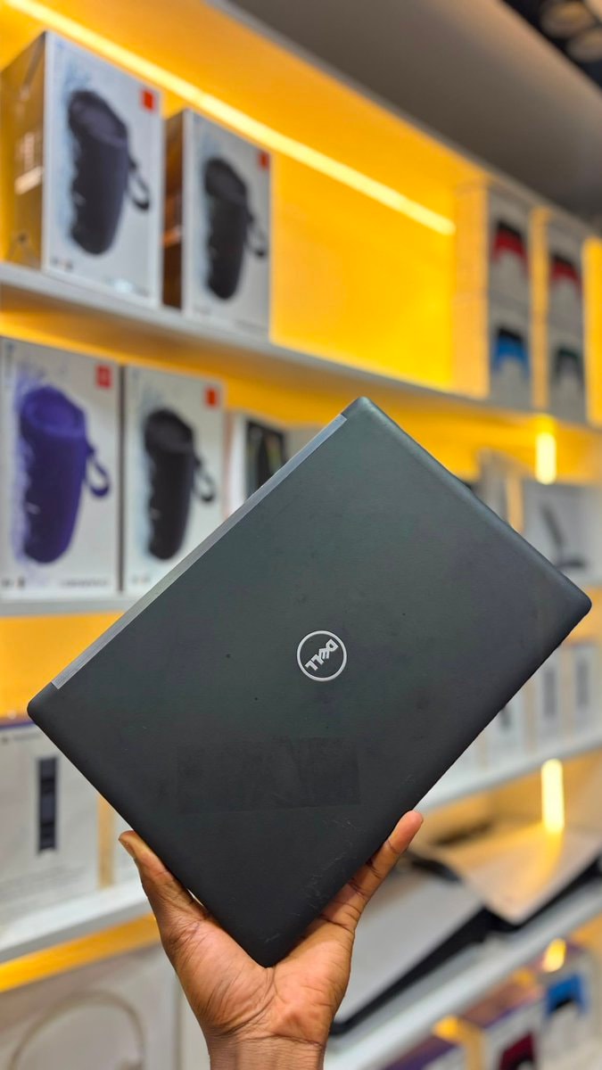 Dell Latitude 5280 for sale (photo 4 of 4)