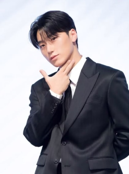 ATEEZ San Wooyoung dating statement (photo 1 of 2)