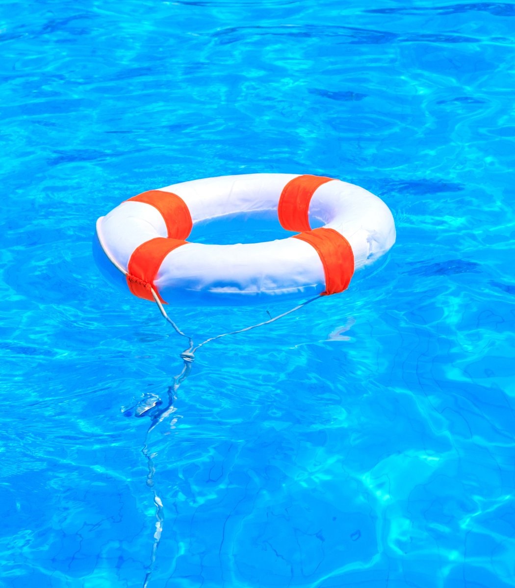 Avory saves man from drowning (photo 2 of 2)