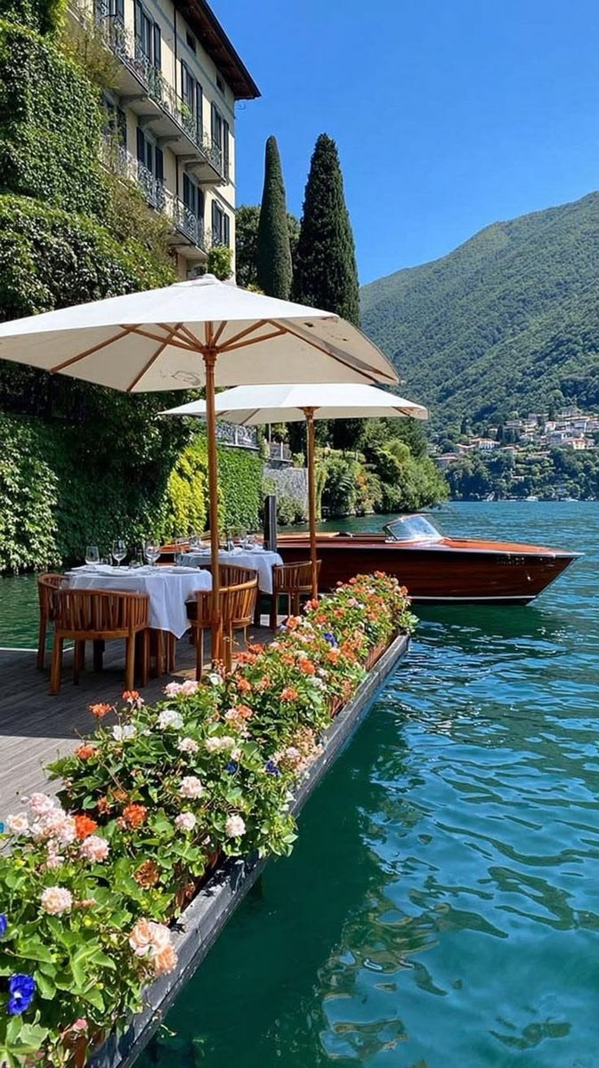 Lake Como scenic landscape (photo 3 of 4)