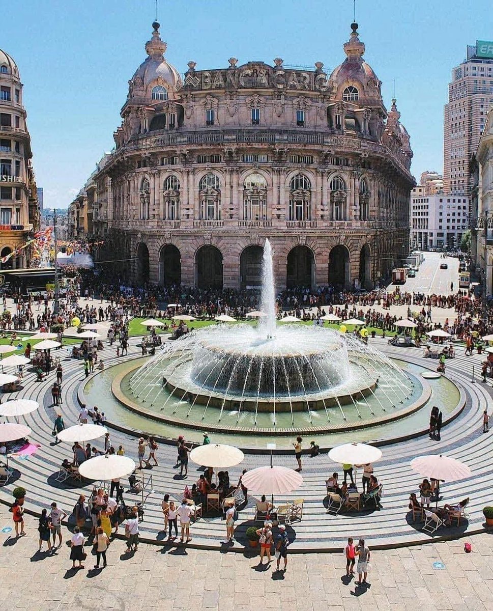 Piazza De Ferrari Genova